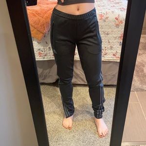 MOVING SALE Women’s Adidas Soccer Pants
